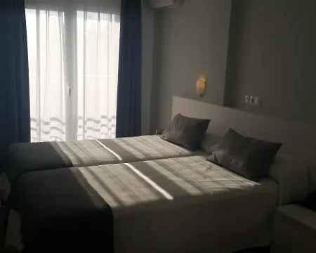 Hotel Victoria - Lloret 3*