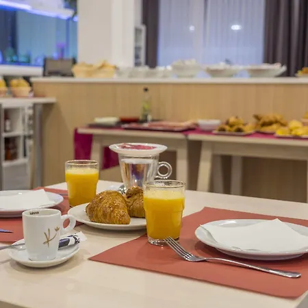 Hotel Victoria - Lloret 3*